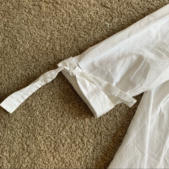 Aritzia | Babaton Malik Blouse off Shoulder - Picture 7 of 11